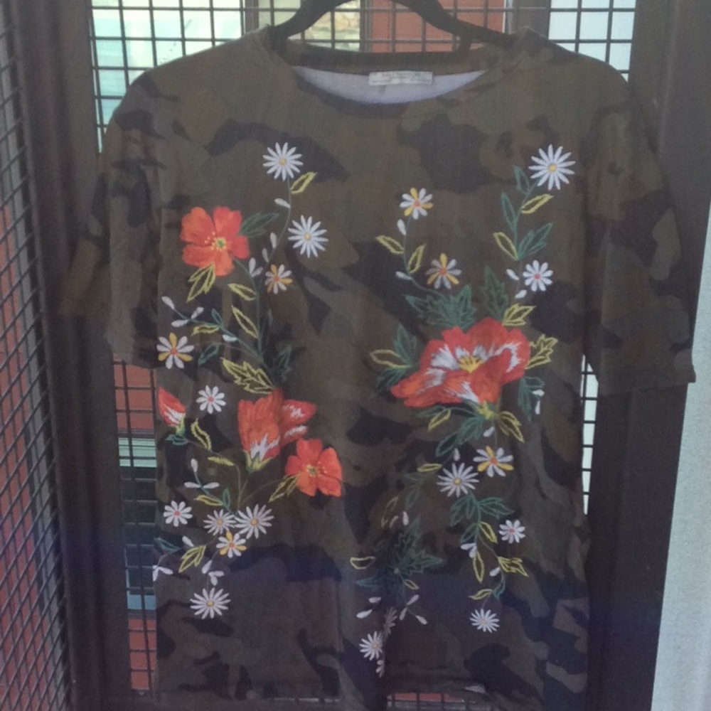 Zara Design Tshirt